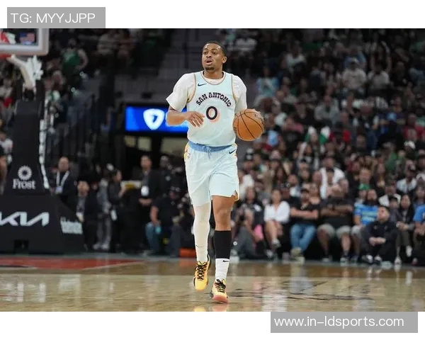 哈珀出战25分钟表现抢眼马刺在他带领下豪取四连胜 哈珀出战25分钟表现抢眼马刺在他带领下豪取四连胜