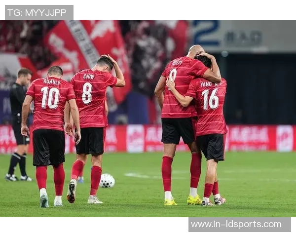 萨顿预测英超本轮焦点战:曼市双雄与枪手蓝军胜出红军热刺握手言和 萨顿预测英超本轮焦点战:曼市双雄与枪手蓝军胜出红军热刺握手言和